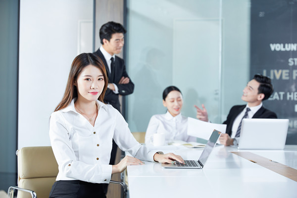 年度經(jīng)營計劃：聚焦核心業(yè)務(wù)，提升核心競爭力
