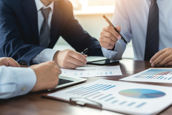 企業(yè)設(shè)立預(yù)算管理小組是不是由個(gè)人組建的？