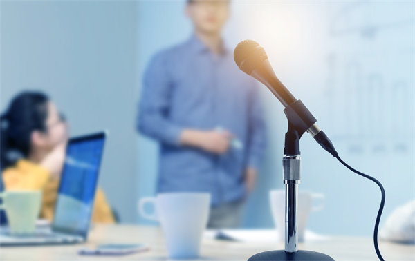 企業(yè)文化如何深度融合HR管理，增強(qiáng)團(tuán)隊(duì)凝聚力？