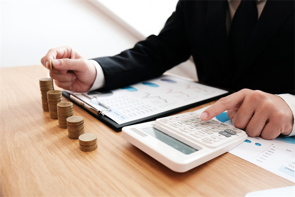 國(guó)際化企業(yè)如何跨地域制定公平合理的薪酬標(biāo)準(zhǔn)？
