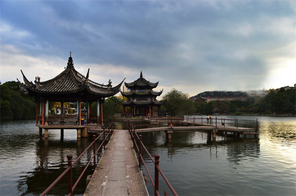 臺州年度經(jīng)營計劃咨詢公司如何規(guī)劃企業(yè)全年發(fā)展藍圖？