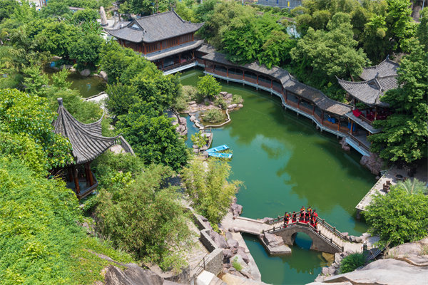 溫州戰(zhàn)略咨詢公司可以提供哪些有效的商業(yè)模式創(chuàng)新方案？