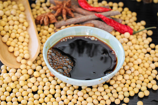 廠商回應(yīng)零添加醬油檢出鎘和砷，相關(guān)企業(yè)有何啟示？