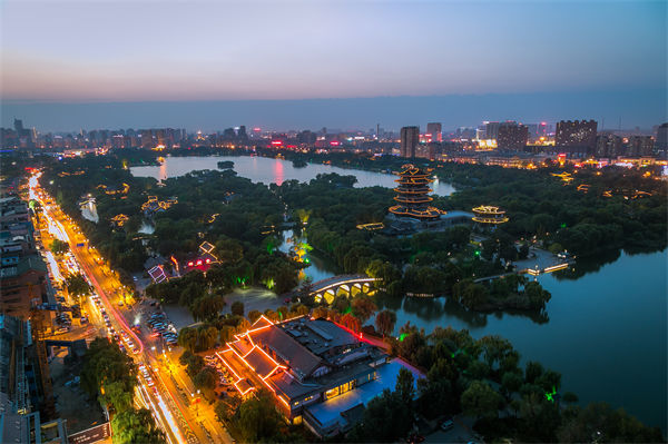 戰(zhàn)略規(guī)劃總落空？濟(jì)南戰(zhàn)略咨詢公司如何讓目標(biāo)落地有跡可循？