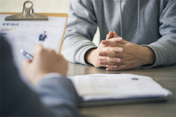人社局回應(yīng)公司招聘35歲以上勿擾，企業(yè)管理怎么看？